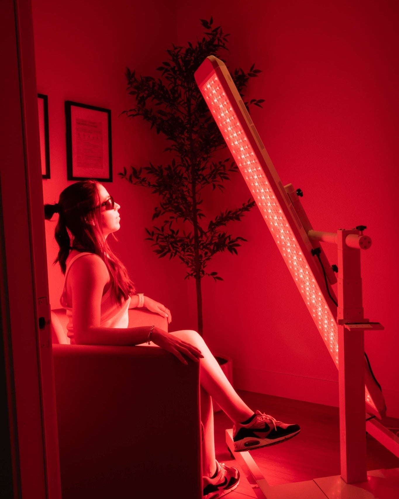 Renew Panorama Multi-Angle Red Light Therapy Panel